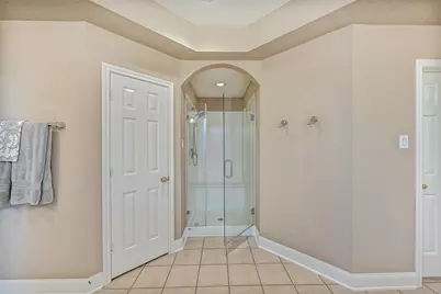1607 Cascade Falls Drive, Friendswood, TX 77546 - Photo 25