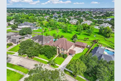 1607 Cascade Falls Drive, Friendswood, TX 77546 - Photo 43
