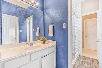 1607 Cascade Falls Drive, Friendswood, TX 77546 - Photo 35