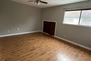 6601 Sands Point Dr, Houston, TX 77074 - Photo 11
