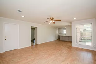 6002 Verdome Ln, Houston, TX 77092 - Photo 21