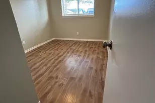 605 Meadowick Dr, Baytown, TX 77521 - Photo 7