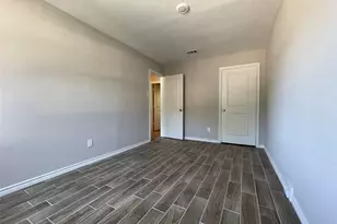 7886 Locksley Rd, Houston, TX 77078 - Photo 7