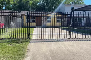 7886 Locksley Rd, Houston, TX 77078 - Photo 11