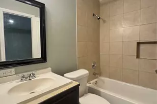 7886 Locksley Rd, Houston, TX 77078 - Photo 5
