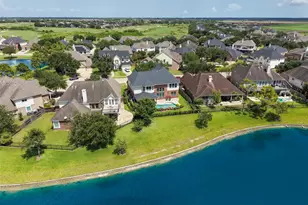 1125 Shady Knoll, League City, TX 77573 - Photo 7