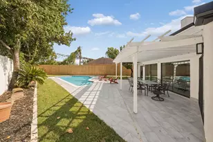 12002 S Circle Dr, Houston, TX 77071 - Photo 35