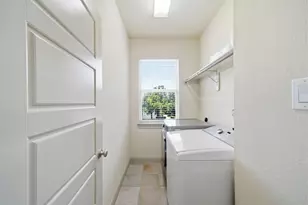 1838 Woodbend Village Ct, Houston, TX 77055 - Photo 17