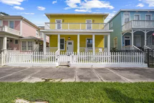 3124 Bernardo De Galvez Ave, Galveston, TX 77550 - Photo 1