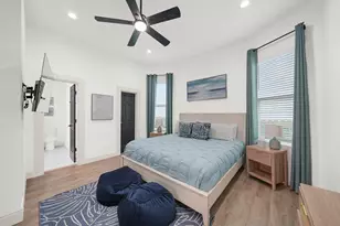 3124 Bernardo De Galvez Ave, Galveston, TX 77550 - Photo 11