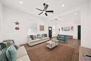 3124 Bernardo De Galvez Ave, Galveston, TX 77550 - Photo 9