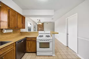 1605 Cypress Hollow St, Pearland, TX 77581 - Photo 15