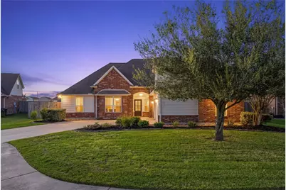 11711 Diamond Court, Mont Belvieu, TX 77535 - Photo 1