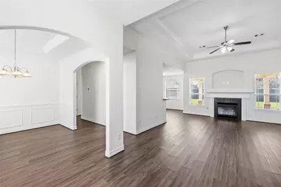 11711 Diamond Court, Mont Belvieu, TX 77535 - Photo 9