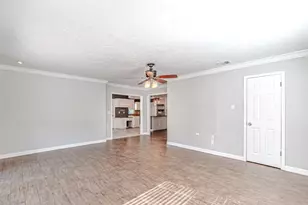 8211 Riverglade Dr, Houston, TX 77095 - Photo 15