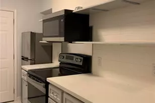 15 Sidney St, Houston, TX 77003 - Photo 3