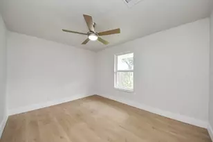 5455 N Crooked Creek Dr, Houston, TX 77017 - Photo 31