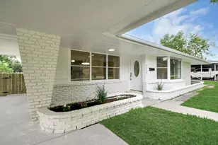 5455 N Crooked Creek Dr, Houston, TX 77017 - Photo 5