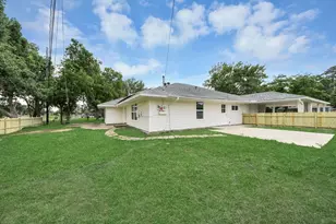5455 N Crooked Creek Dr, Houston, TX 77017 - Photo 39