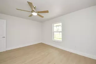 5455 N Crooked Creek Dr, Houston, TX 77017 - Photo 33
