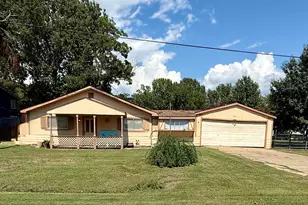 282 Water View Dr, Livingston, TX 77351 - Photo 1