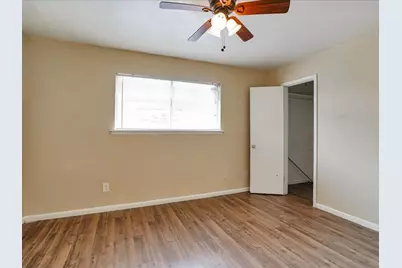 427 Hollyvale Drive #12, Houston, TX 77060 - Photo 5