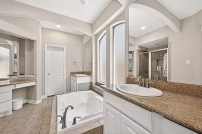 635 Doscher Lane, Sugar Land, TX 77479 - Photo 33