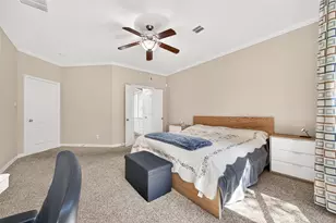 635 Doscher Ln, Sugar Land, TX 77479 - Photo 31
