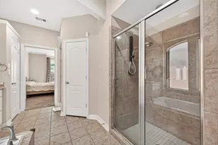 635 Doscher Ln, Sugar Land, TX 77479 - Photo 35