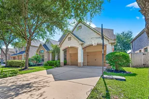 635 Doscher Ln, Sugar Land, TX 77479 - Photo 3