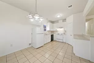 5502 Finch St, Houston, TX 77028 - Photo 15