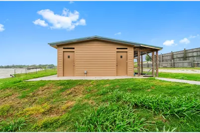10420 US Hwy 190 W, Point Blank, TX 77364 - Photo 17