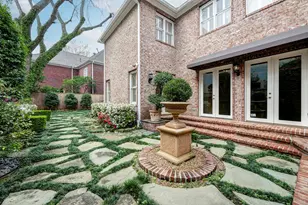 5469 Briar Dr, Houston, TX 77056 - Photo 25