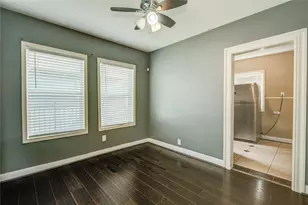 319 Coronado St, Houston, TX 77009 - Photo 13