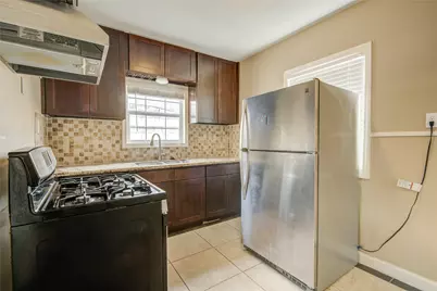 319 Coronado Street, Houston, TX 77009 - Photo 15