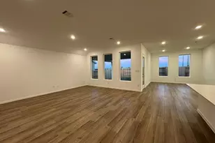 1306 W Shepard Dr, Dayton, TX 77535 - Photo 3