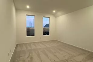 1306 W Shepard Dr, Dayton, TX 77535 - Photo 9