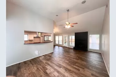 40 Country Forest Court, The Woodlands, TX 77380 - Photo 7