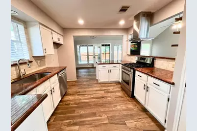 40 Country Forest Court, The Woodlands, TX 77380 - Photo 15