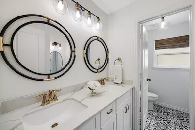 1922 Shadowdale Drive, Houston, TX 77043 - Photo 19