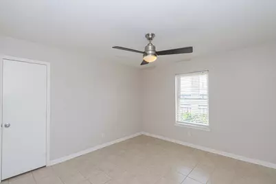 3535 Nasa Parkway #105, Seabrook, TX 77586 - Photo 17