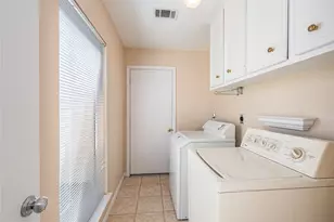 16419 Laurelfield Dr, Houston, TX 77059 - Photo 27
