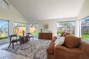 16419 Laurelfield Dr, Houston, TX 77059 - Photo 5