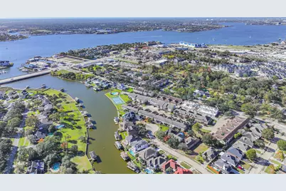 2034 Glencove Drive, Seabrook, TX 77586 - Photo 37