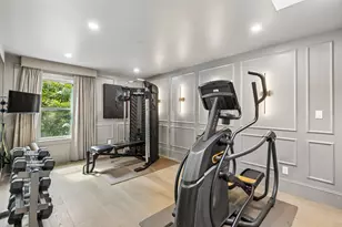 10 S Briar Hollow Ln, Houston, TX 77027 - Photo 31