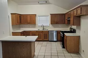 2521 N 37th Ave N, Texas City, TX 77590 - Photo 5