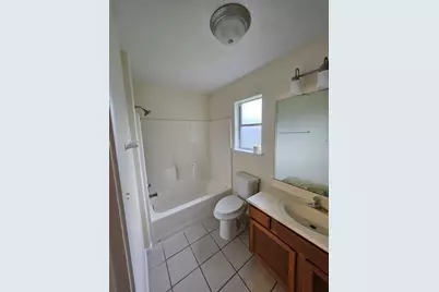 2521 N 37th Avenue N, Texas City, TX 77590 - Photo 7