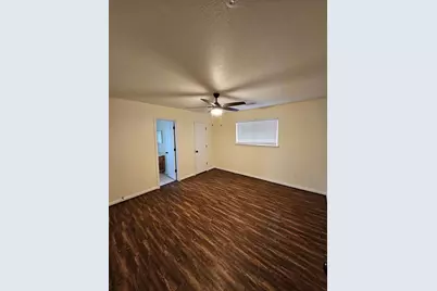 2521 N 37th Avenue N, Texas City, TX 77590 - Photo 3