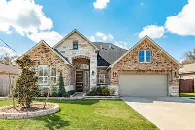 1020 Oak Street, West Columbia, TX 77486 - Photo 1