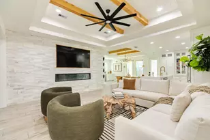 1020 Oak St, West Columbia, TX 77486 - Photo 7